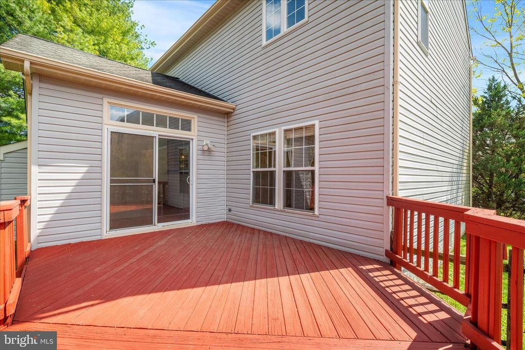 Image 48 of property listing at 1727 ALGONQUIN RD E, Frederick, MD 21701