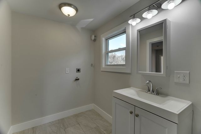 321 Jefferson 2, Salem, MA 01970