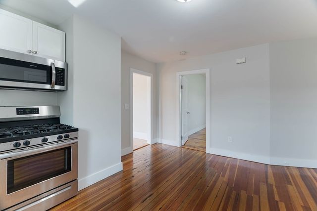 321 Jefferson 2, Salem, MA 01970