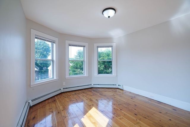 321 Jefferson 2, Salem, MA 01970