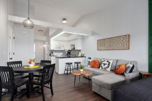 100 Getaway Circle Unit 161 1& 2, Kimberling City, MO 65686