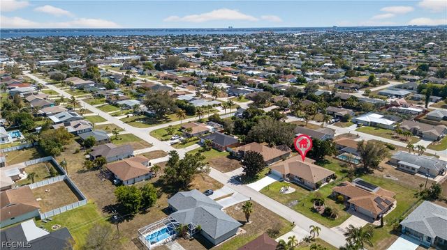 1308 SE 33rd ST, Cape Coral, FL 33904