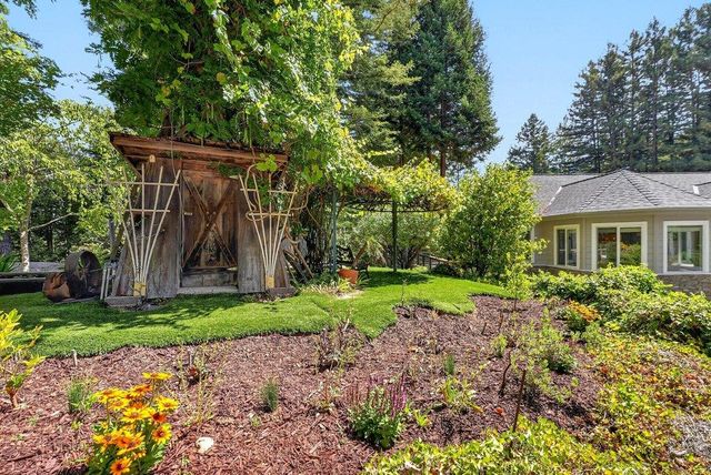 303 Sanborn Lane, Felton, CA 95018
