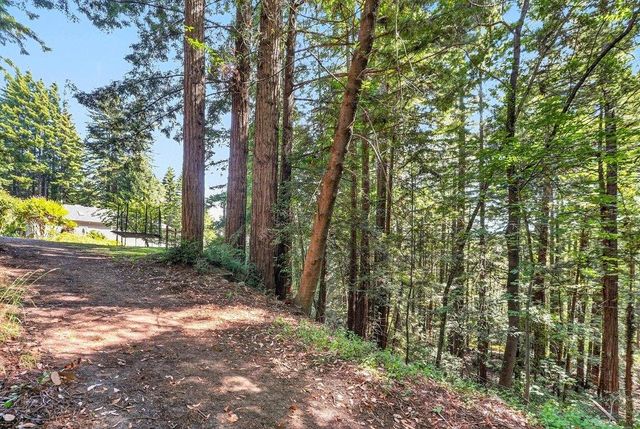 303 Sanborn Lane, Felton, CA 95018