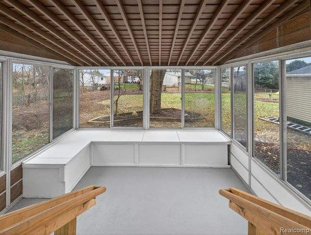 2149 Isabell Drive, Troy, MI 48083