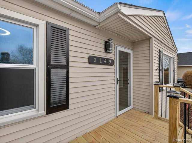 2149 Isabell Drive, Troy, MI 48083