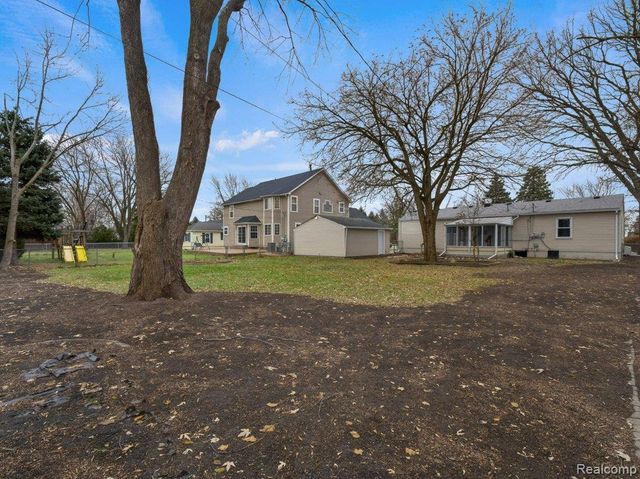 2149 Isabell Drive, Troy, MI 48083