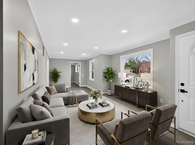 2149 Isabell Drive, Troy, MI 48083