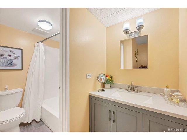 2281 S Vaughn Way 111A, Aurora, CO 80014