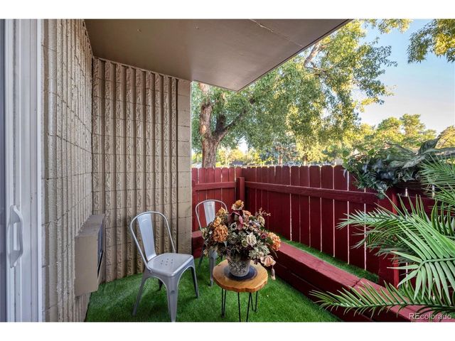 2281 S Vaughn Way 111A, Aurora, CO 80014