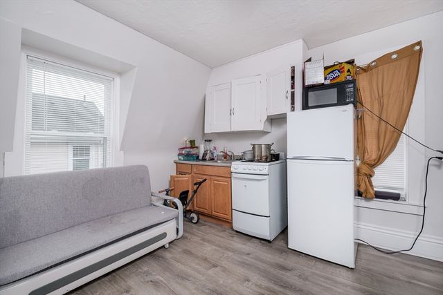 690-692 Main St 4, Malden, MA 02148