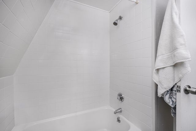 690-692 Main St 4, Malden, MA 02148