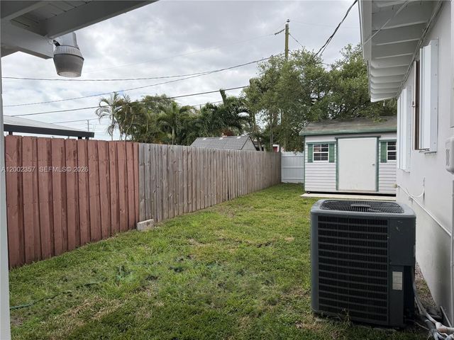 251 SW 69th Ave, Miami, FL 33144
