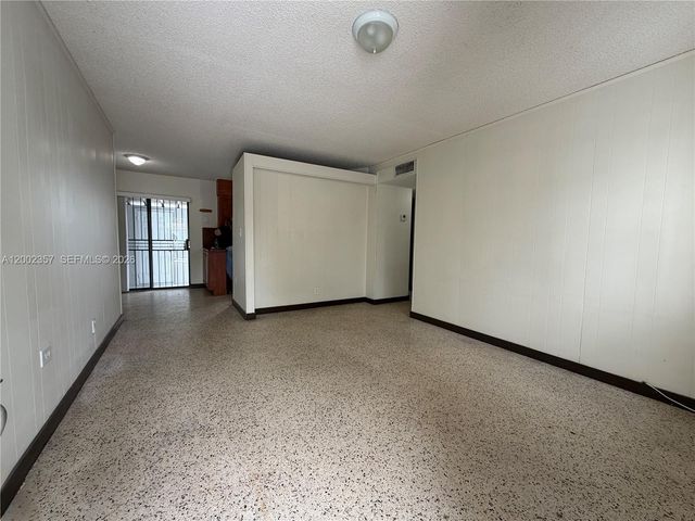 251 SW 69th Ave, Miami, FL 33144