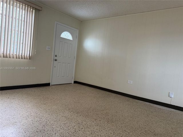 251 SW 69th Ave, Miami, FL 33144