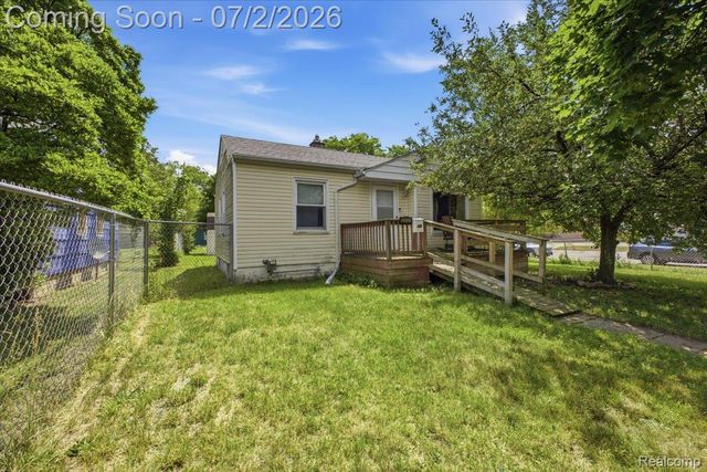 5202 Dupont Street, Flint, MI 48505