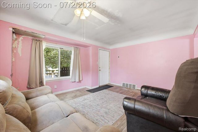 5202 Dupont Street, Flint, MI 48505