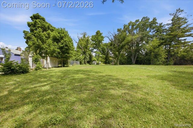 5202 Dupont Street, Flint, MI 48505