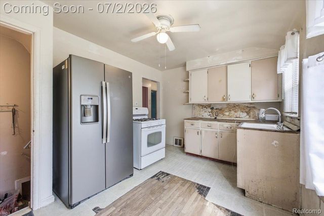 5202 Dupont Street, Flint, MI 48505
