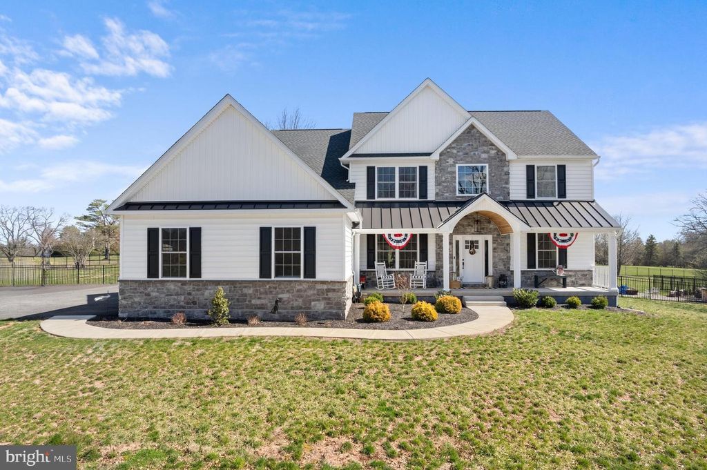 920 MINSI TRL, Perkasie, PA 18944