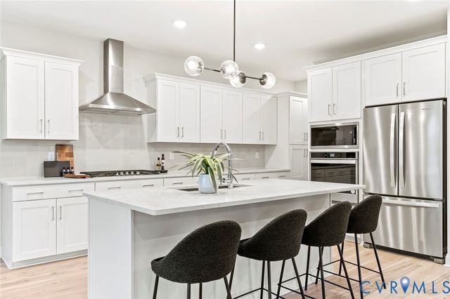 4142 Tuckmar Pond Dr, Moseley, VA 23120