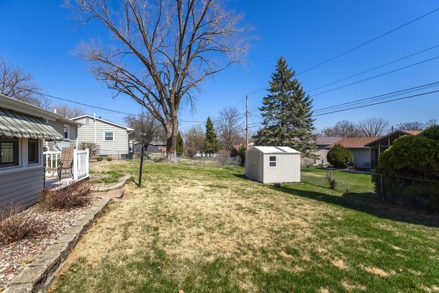 2690 9th Street, East Moline, IL 61244