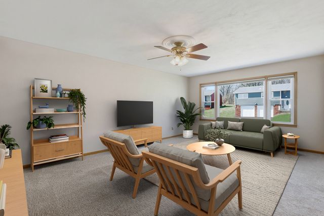 2690 9th Street, East Moline, IL 61244