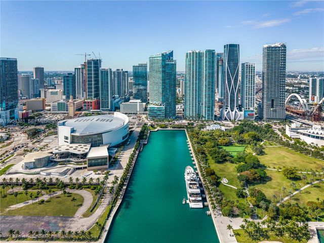 888 Biscayne Blvd 2009, Miami, FL 33132
