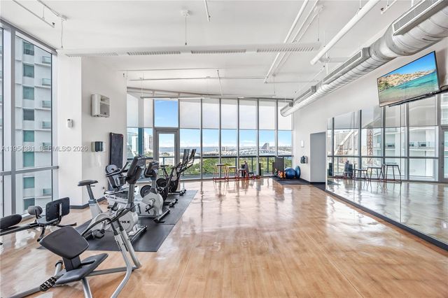 888 Biscayne Blvd 2009, Miami, FL 33132