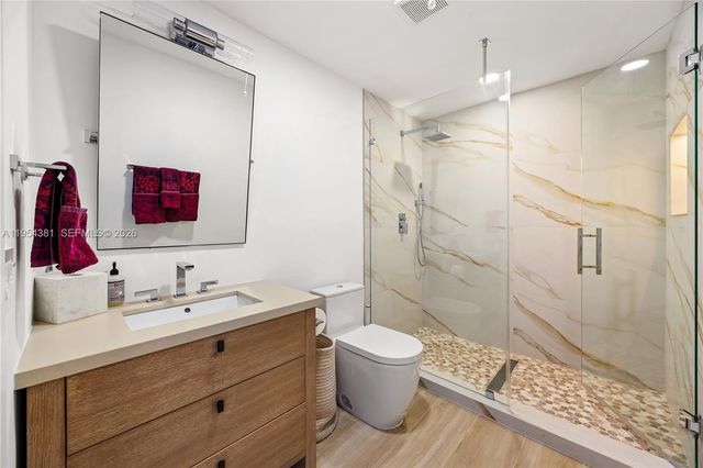 888 Biscayne Blvd 2009, Miami, FL 33132