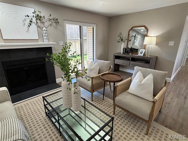 11640 Cedar Walk Drive, St Louis, MO 63146