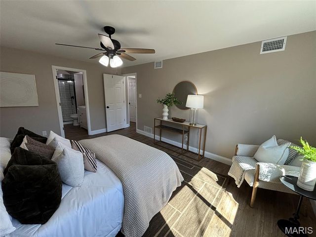 11640 Cedar Walk Drive, St Louis, MO 63146