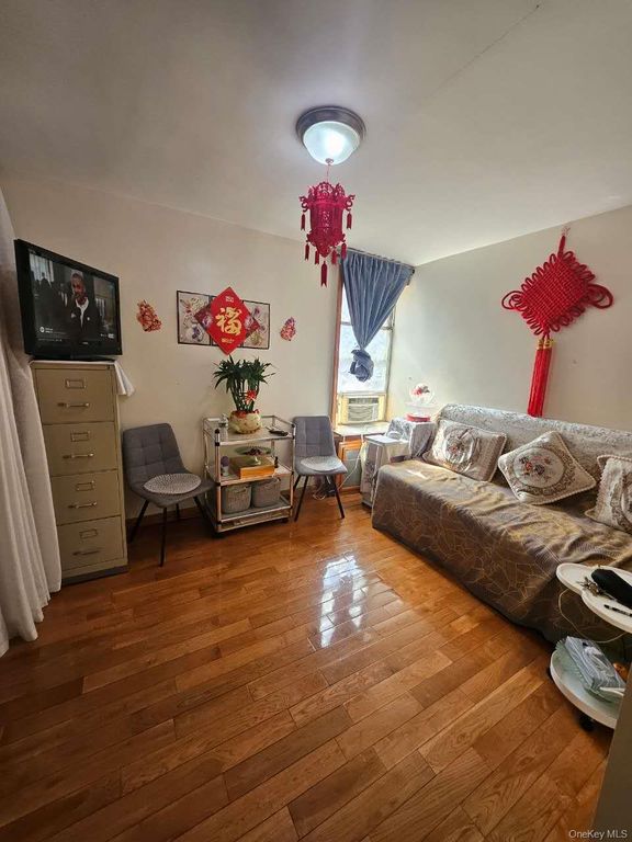 43-43 kissena Blvd 402, Flushing, NY 11355 — photo 3