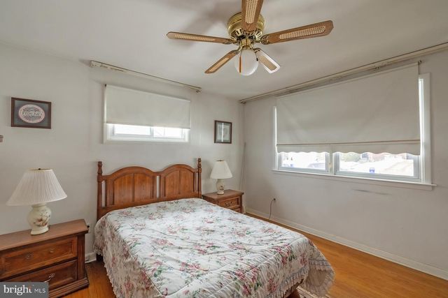 915 BORBECK AVE, Philadelphia, PA 19111