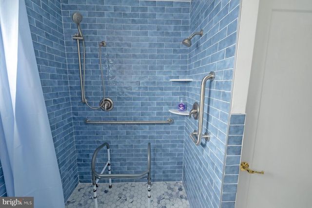 915 BORBECK AVE, Philadelphia, PA 19111