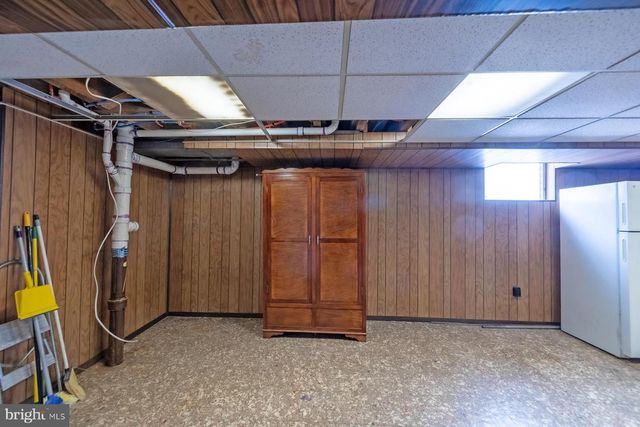 915 BORBECK AVE, Philadelphia, PA 19111