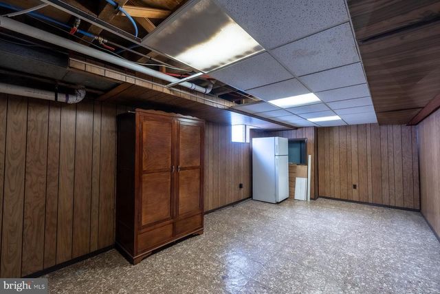 915 BORBECK AVE, Philadelphia, PA 19111