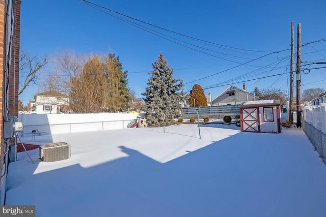 915 BORBECK AVE, Philadelphia, PA 19111