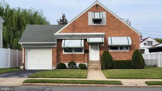 915 BORBECK AVE, Philadelphia, PA 19111