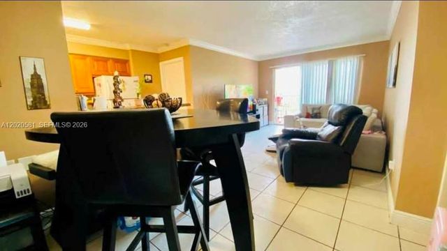15221 SW 80th St 406, Miami, FL 33193