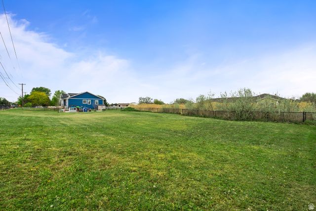 2574 W 1900 N, Farr West, UT 84404