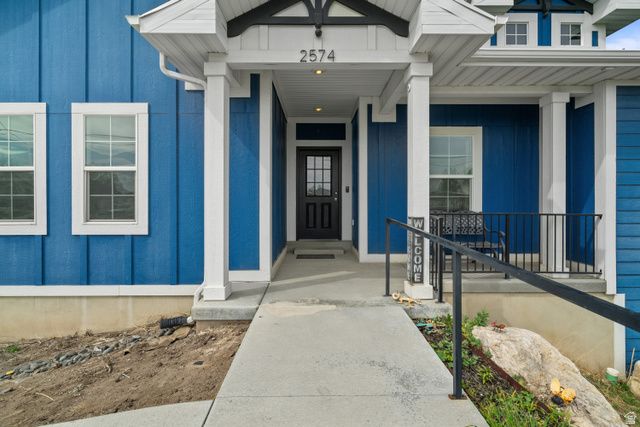 2574 W 1900 N, Farr West, UT 84404