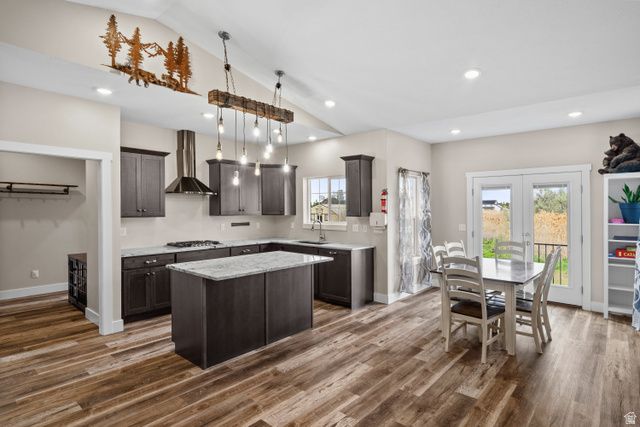 2574 W 1900 N, Farr West, UT 84404