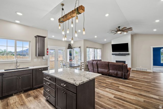 2574 W 1900 N, Farr West, UT 84404