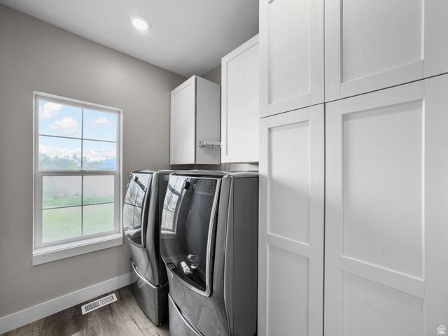 2574 W 1900 N, Farr West, UT 84404