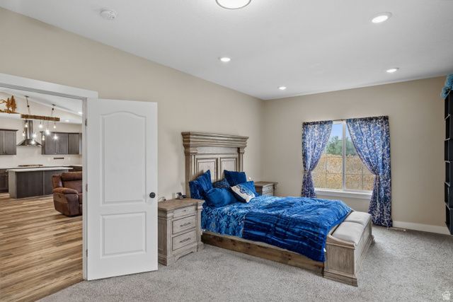 2574 W 1900 N, Farr West, UT 84404