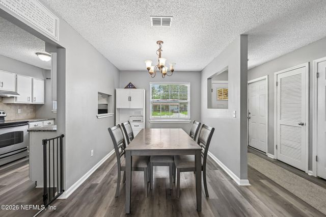 2702 PINEWOOD Boulevard N, Middleburg, FL 32068