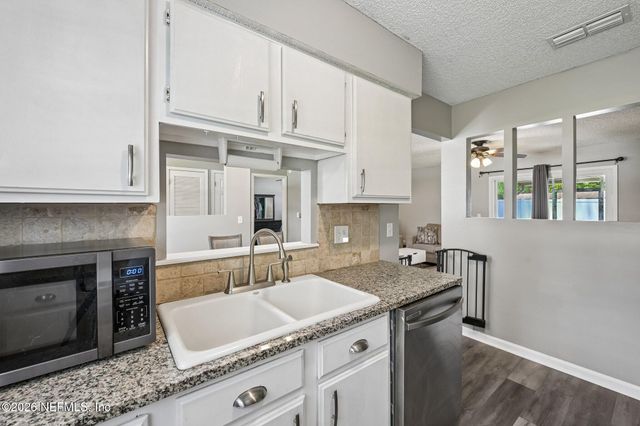 2702 PINEWOOD Boulevard N, Middleburg, FL 32068