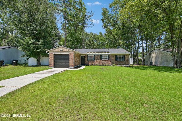 2702 PINEWOOD Boulevard N, Middleburg, FL 32068