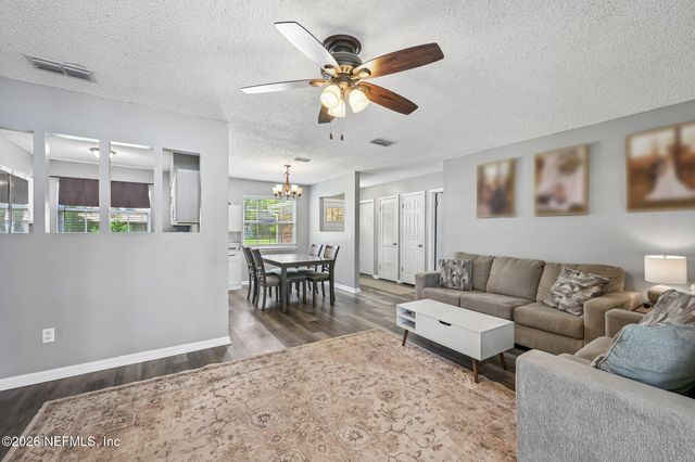 2702 PINEWOOD Boulevard N, Middleburg, FL 32068